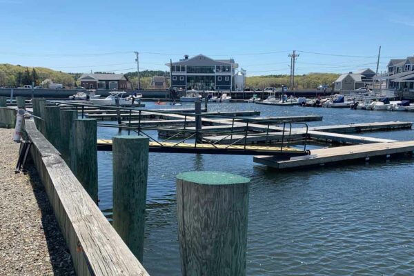 docks at essex marina